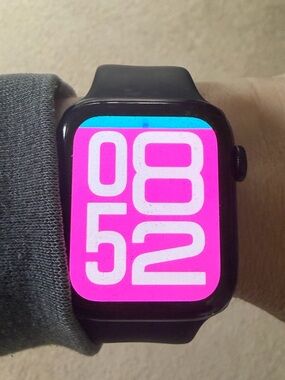Apple Watch SE 2nd Gen 44mm Aluminum Case